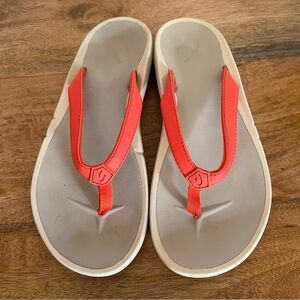 Olukai Sandals P'oe Hot Coral  -  Thong Sandals Size 10